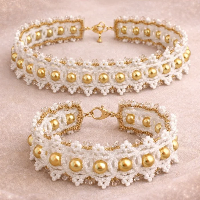 Bracelet en frivolité avec détails dorés